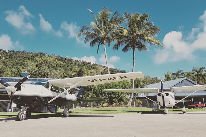 1-Hour Whitsunday Islands and Heart Reef Scenic Flight - The Great Barrier Reef from above
