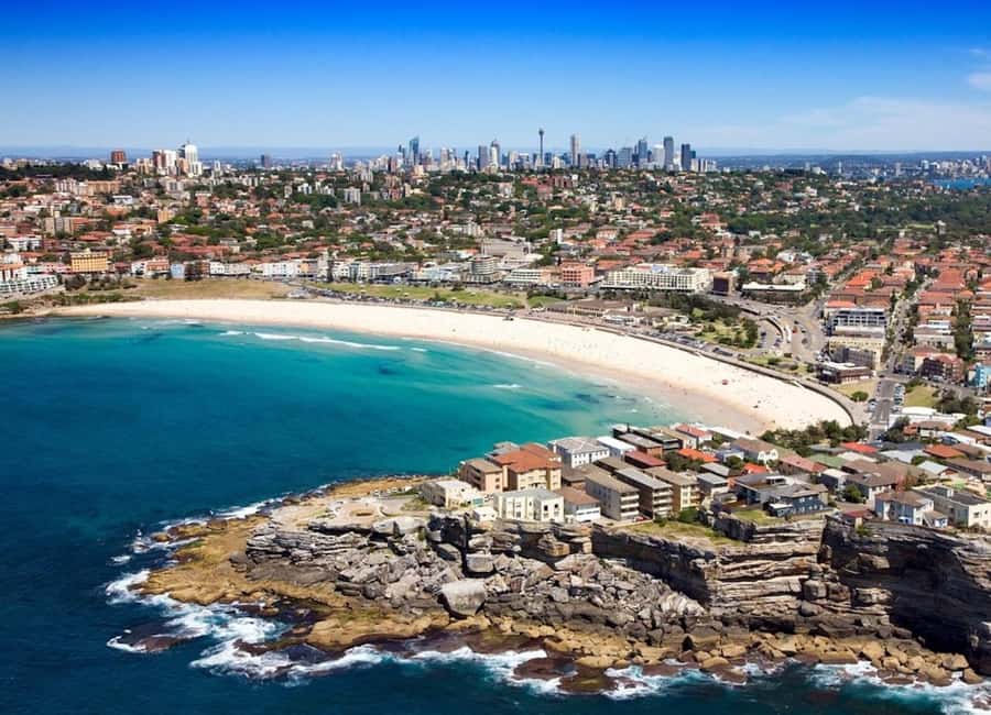 30 Minute Shared Sydney Harbour Scenic Helicopter Tour - Coogee and Bondi From a Seat Above the Water