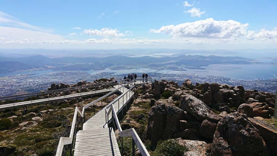 48-Hour Hobart City Loop Tour and Mt Wellington - Taking the city loop around Hobart