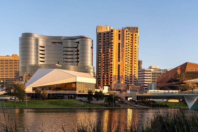 Adelaide City Highlights Tour - Seeing Adelaide from the coach in three hours