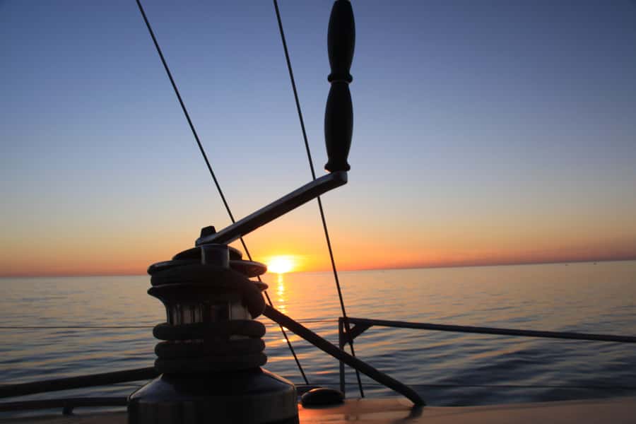 Adelaide: Glenelg Twilight Catamaran Cruise with Drink - Key points to know