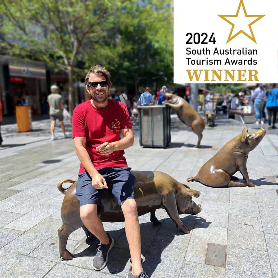 Adelaide: Guided Ultimate Walking Tour with Drink and Snack - Rundle Mall, local quirks, and Adelaide Arcade
