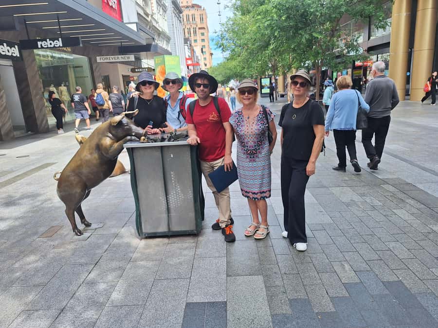 Adelaide: Guided Ultimate Walking Tour with Drink and Snack - Elder Park and the final walk to Central Market