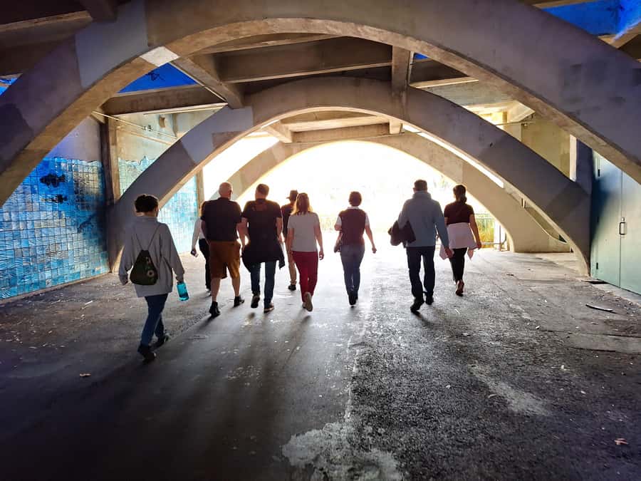 Adelaide: Guided Ultimate Walking Tour with Drink and Snack - Starting at Pirie Street and Victoria Square