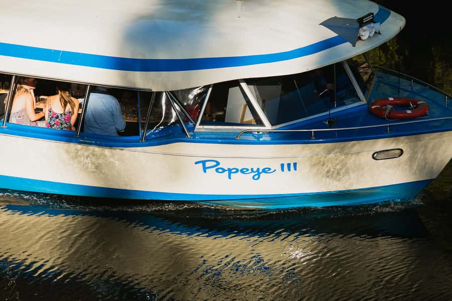 Adelaide: River Torrens Popeye Sightseeing Cruise - Popeye compared with a city walking tour