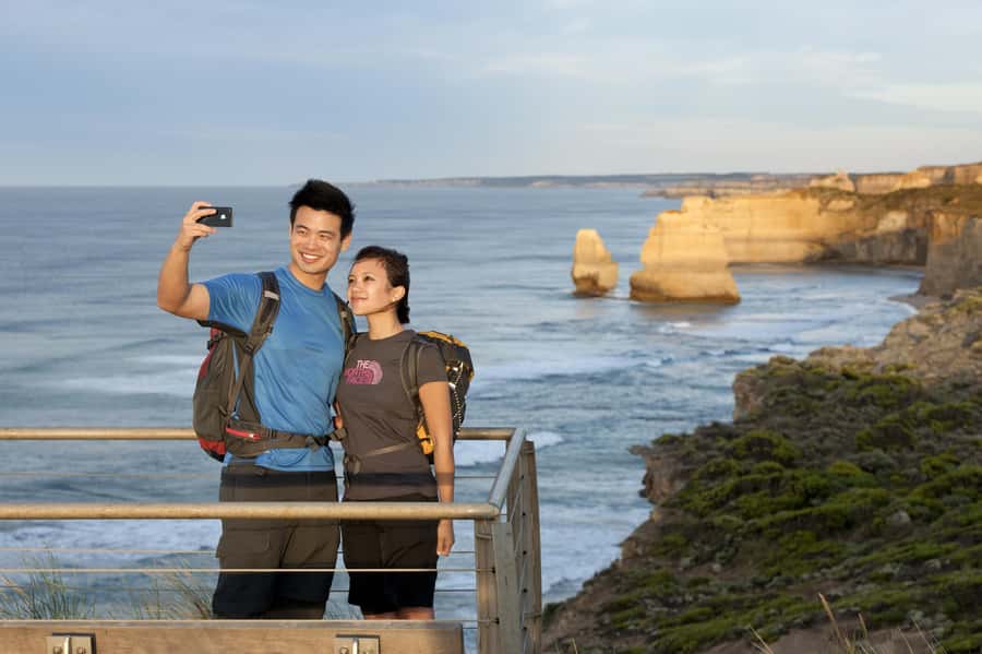 Adelaide to Melbourne: 3-Day Ultimate Overland Journey - Day one: Adelaide to Gariwerd and Halls Gap