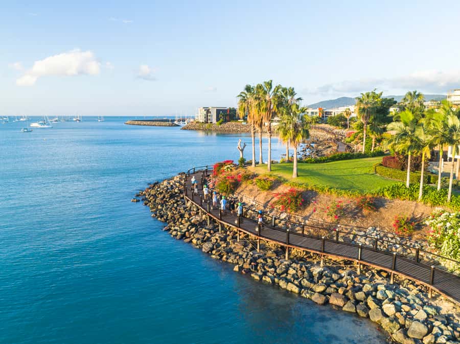 Airlie Beach: 3-Hour Sunset Segway Tour with Dinner - Who should book this Airlie Beach tour?