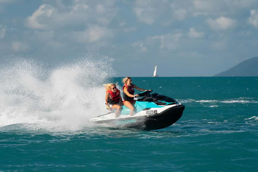 Airlie Beach: Jet Ski Safari Hour of Power and Marine Life - The guides shape the experience