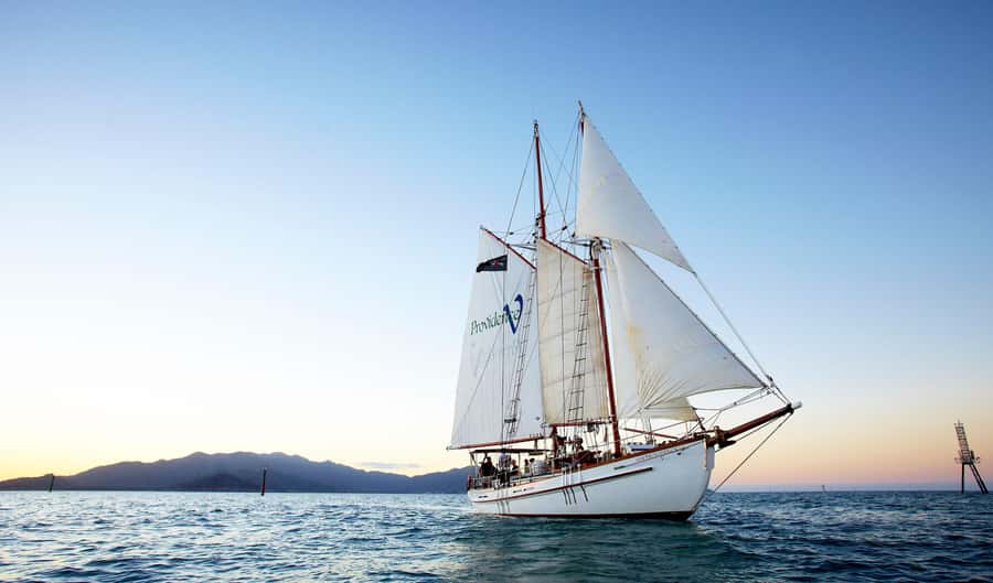 Airlie Beach: Providence Whitehaven Day Sail with Snorkeling - Hill Inlet Lookout and Whitehaven’s Famous Sand