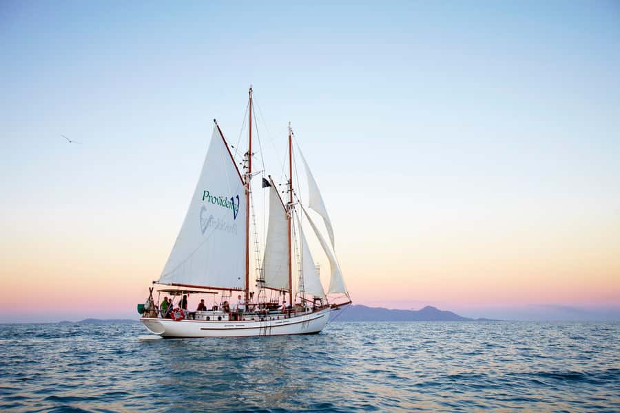 Airlie Beach: Providence Whitsundays Tallship Sunset Sail - Meeting the boat at Coral Sea Marina North