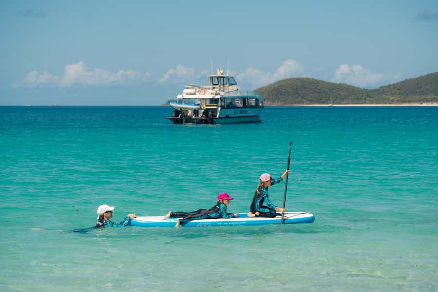 Airlie Beach: Whitehaven Beach Club - Snorkelling at the nearby fringing reef