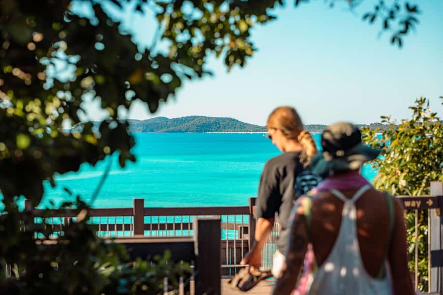 Airlie Beach: Whitsunday Islands 2-Day Sailing Tour - Setting out from Airlie Beach on Matador