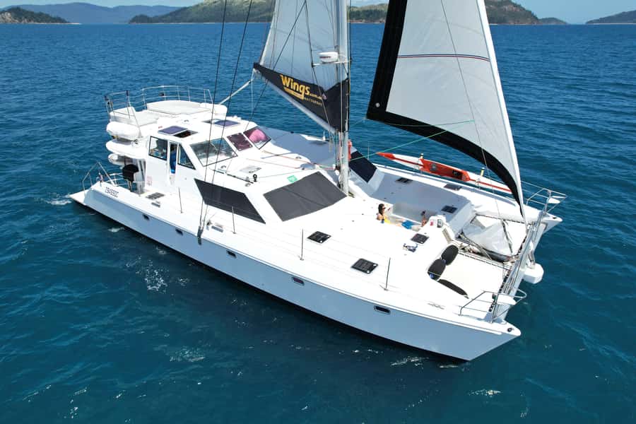 Airlie Beach: Whitsunday Islands Sailing, SUP & Snorkel Tour - Key points at a glance