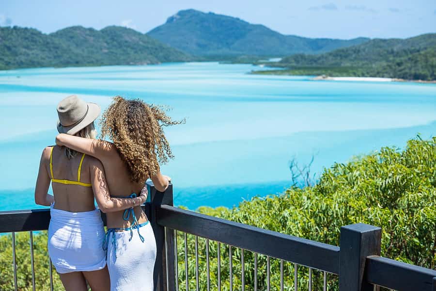 Airlie Beach: Whitsundays Full-Day Camira Sailing Adventure - The crew makes the long day work