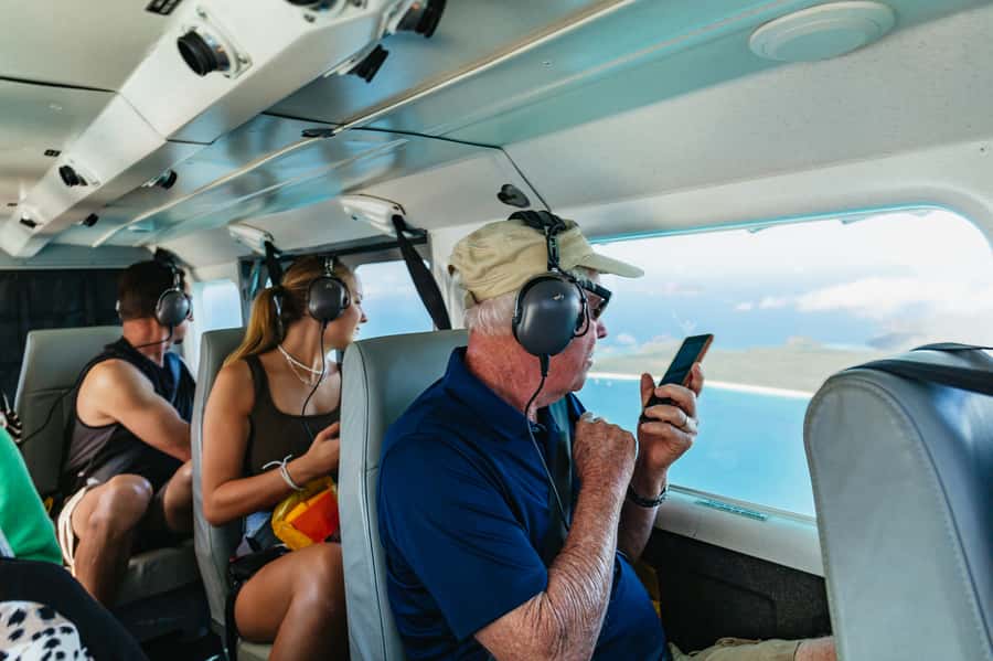 Airlie Beach: Whitsundays & Heart Reef Scenic Flight - What the pilot commentary adds