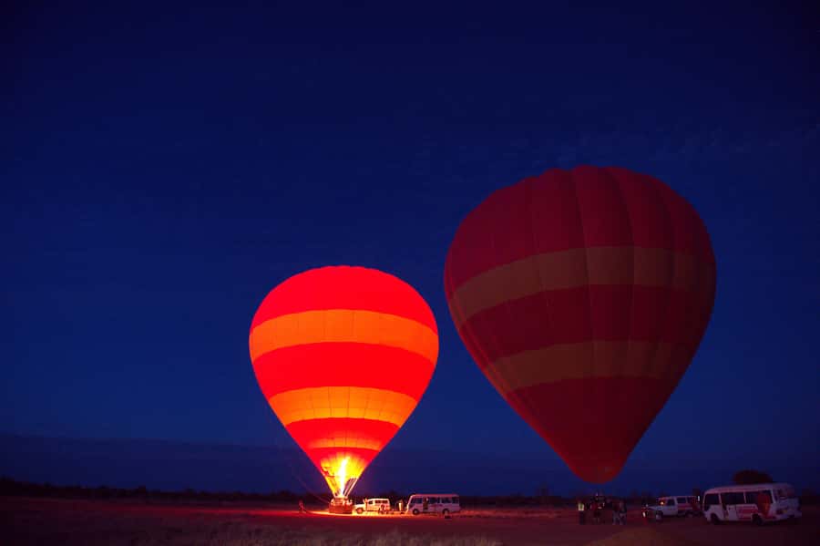 Alice Springs: Early Morning Hot Air Balloon Flight - The pre-dawn pickup and drive into the desert
