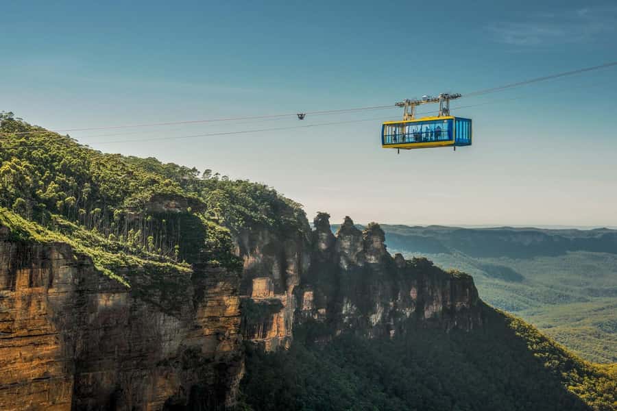 Blue Mountain Small Group Scenic World, Wildlife, Waterfall - Jamison Valley, waterfalls and the Three Sisters