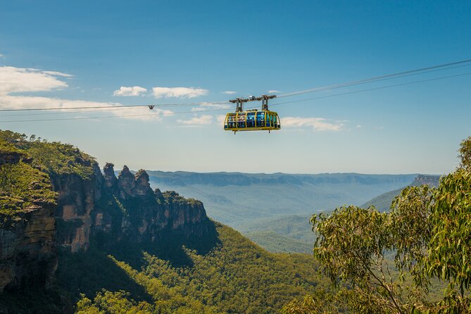 Blue Mountains Adventure w Scenic World, Zoo, Koala Photo & Ferry - Guides, group size, and the pace