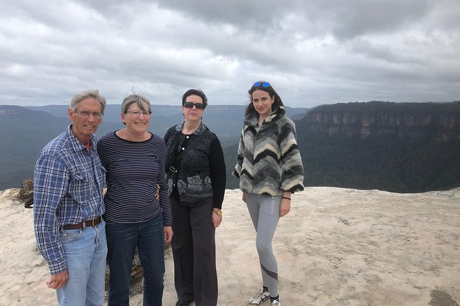 Blue Mountains: Three Sisters, Scenic World and Wildlife park - Guides, group size, and the feel of the day