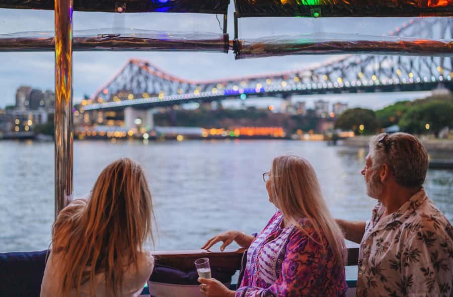 Brisbane: Morning Sightseeing Cruise: 10:30am-12pm (90min) - Who should book the morning cruise