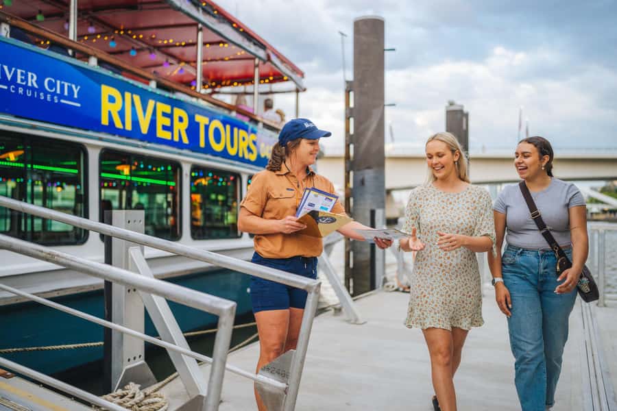 Brisbane: Morning Sightseeing Cruise: 10:30am-12pm (90min) - Kangaroo Point Cliffs from the water