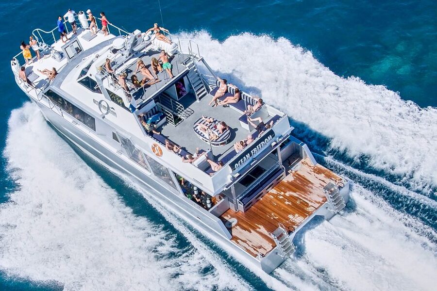 Cairns: Outer and Coral Cay Snorkel and Dive Cruise - Who will enjoy this reef day most