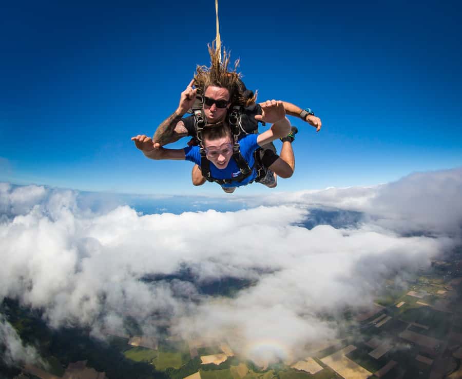 Cairns: Tandem Skydive Experience - Practical advice for a calmer jump