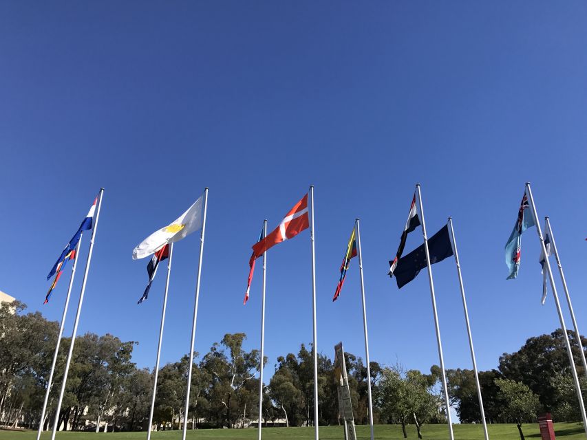 Canberra: City Highlights Day Tour with Entrance Fees - The guide is a major part of the value