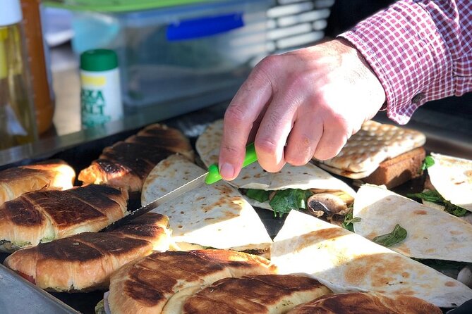 Chef-Led Hunter Valley Gourmet Food and Wine Day Tour from Sydney - Who should book this experience?