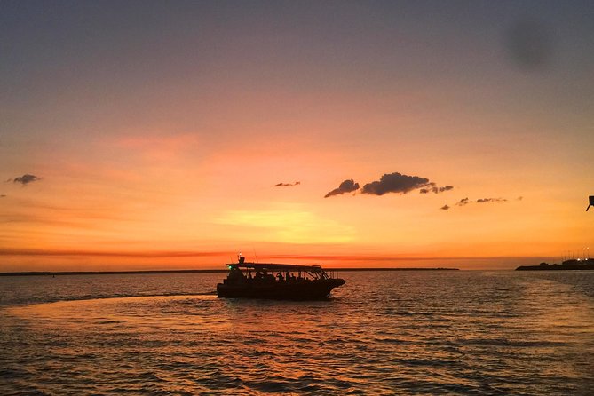 Darwin Sunset Cruise Including Fish 'n' Chips - Commentary and the crew