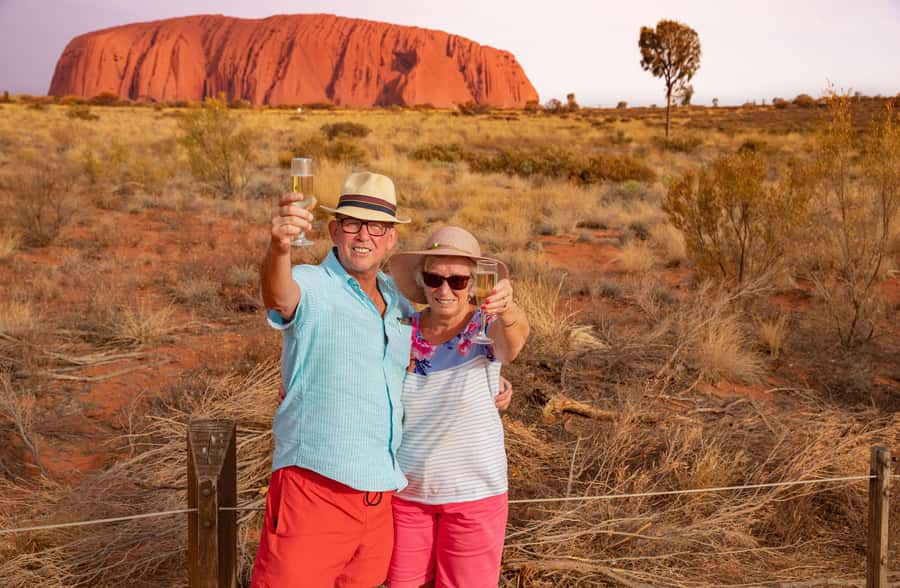 From Alice Springs: Day Trip to Uluru with BBQ Dinner - A huge Red Centre day from Alice Springs
