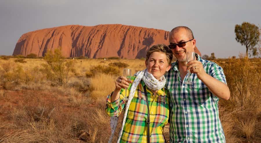 From Alice Springs: Day Trip to Uluru with BBQ Dinner - Sunset and a BBQ make the long day worthwhile