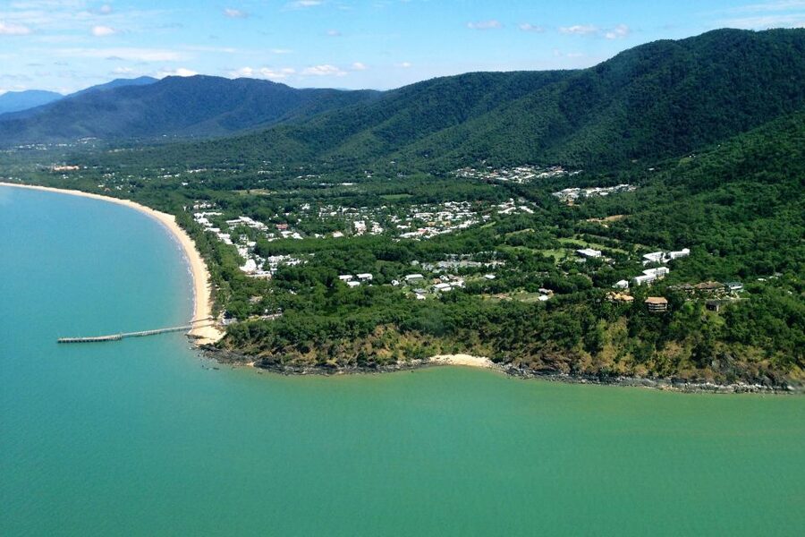 From Cairns: 40-Min Scenic Reef Window Seat Airplane Flight - The return along the north Queensland coast