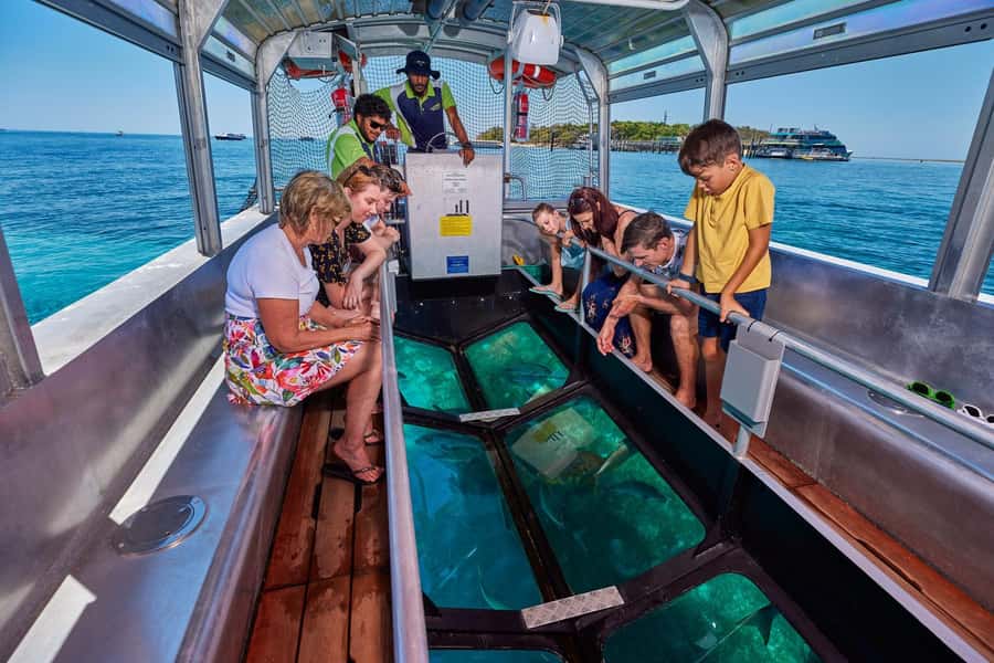 From Cairns: Full-Day Green Island Cruise - Glass-Bottom Boats and the Semi-Submarine