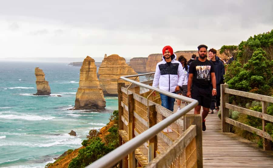 From Melbourne: Great Ocean Road Full-Day Guided Trip - Kennett River for koalas and native birds