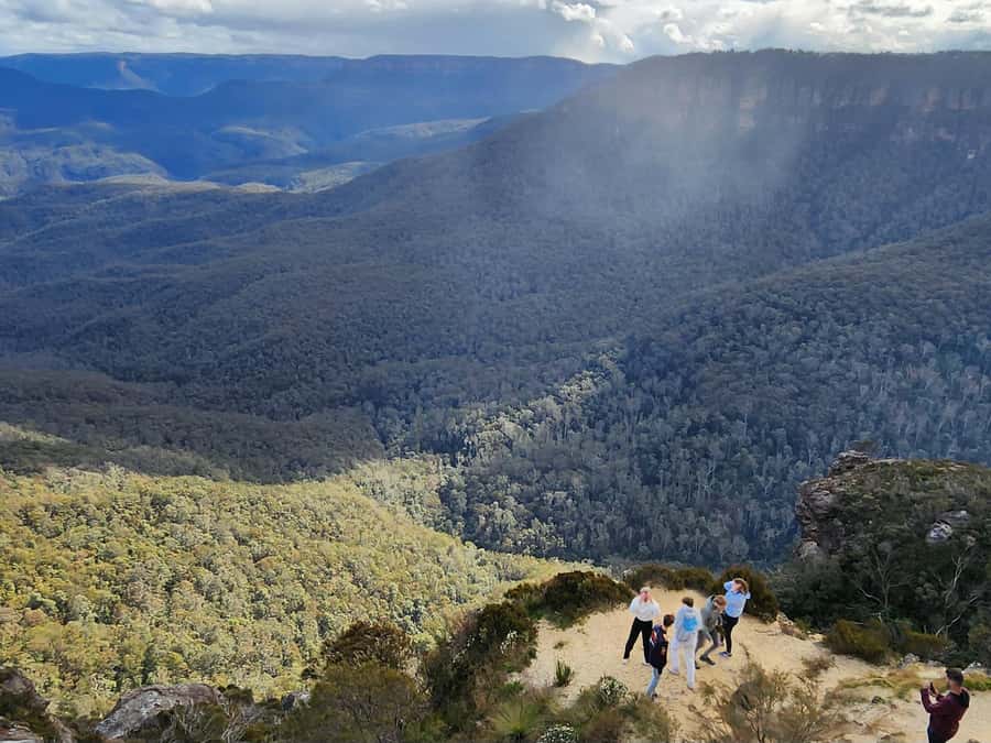 From Sydney: Blue Mountains Tour with Waterfall Walk & Lunch - Final verdict: book it for the walking