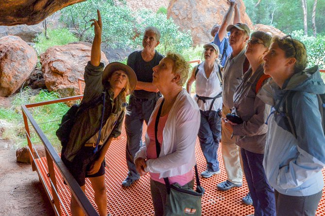 Full Uluru Base Walk at Sunrise Including breakfast - Key points at a glance