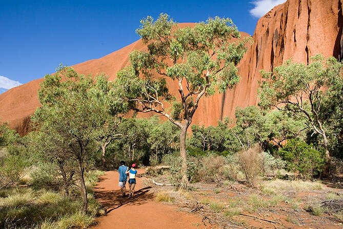 Full Uluru Base Walk at Sunrise Including breakfast - Mala Walk and Kantju Gorge