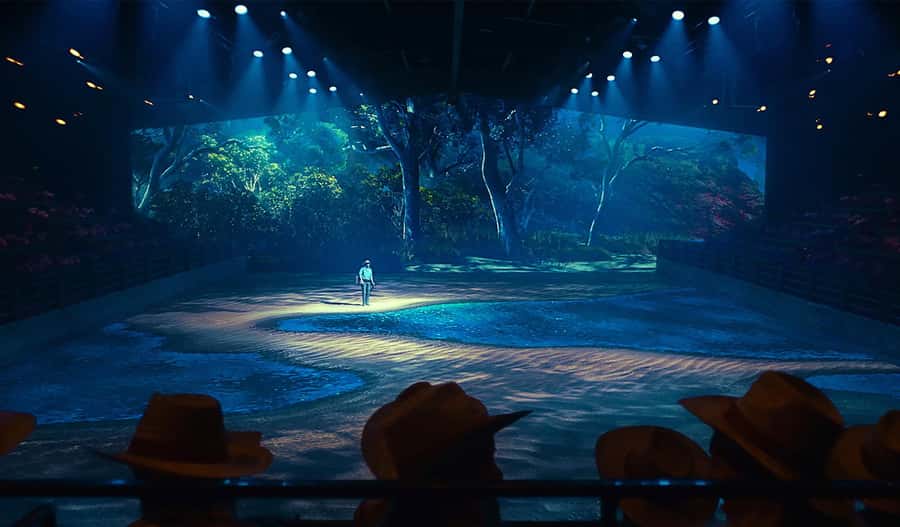 Gold Coast: Australian Outback Spectacular Dinner & Show - Horses, acrobats, and the animal performers