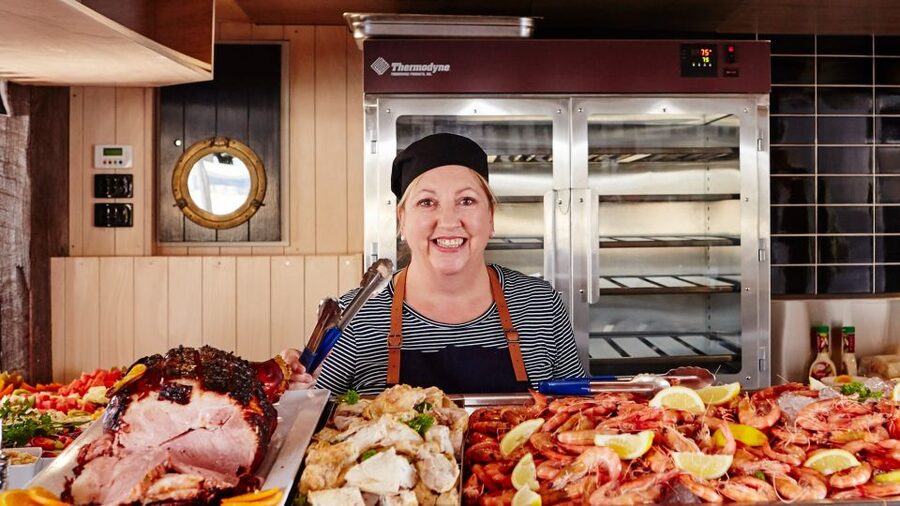 Gold Coast: Sightseeing Cruise with Buffet Lunch - Who will enjoy this cruise most?