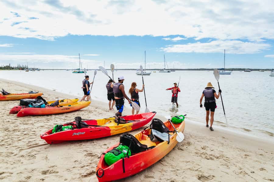 Gold Coast: Wave Break Island Kayaking & Snorkeling tour - The paddle back and the physical reality