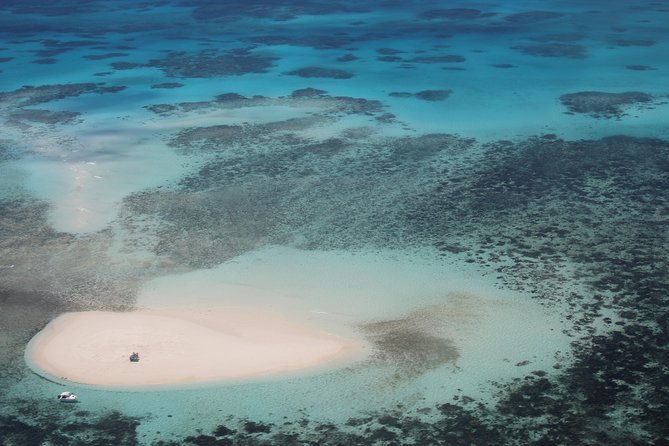 Great Barrier Reef 40 Minute Scenic Flight from Cairns - Reef Hopper - Key points to know before booking