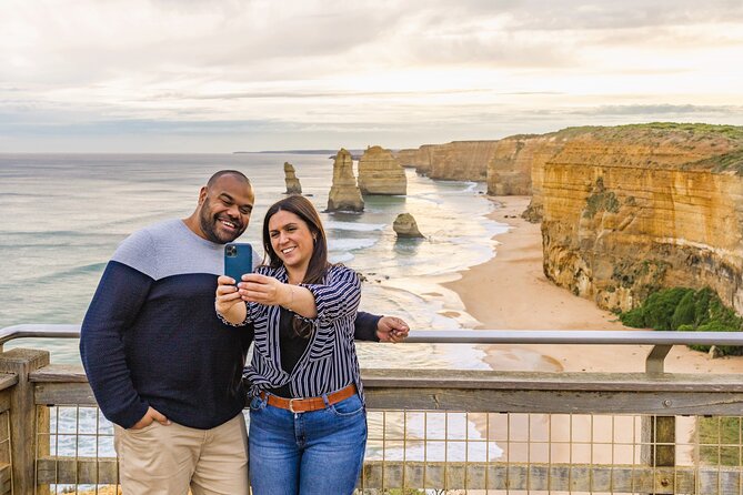 Great Ocean Road, 12 Apostles, Rainforest & Morning Tea-Melbourne - Apollo Bay gives you a proper coastal pause