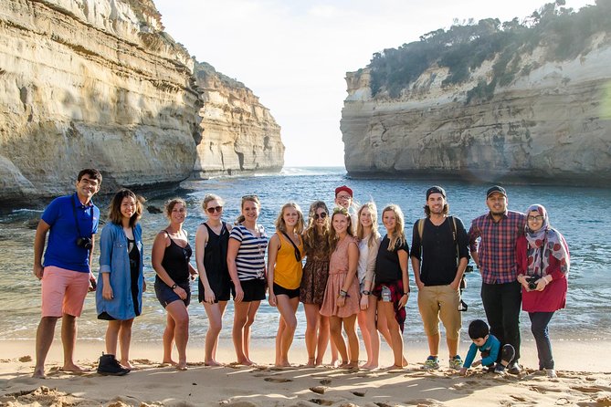 Great Ocean Road 12 Apostles & Rainforest Walk with Morning Tea - Apollo Bay: your lunch break on the coast