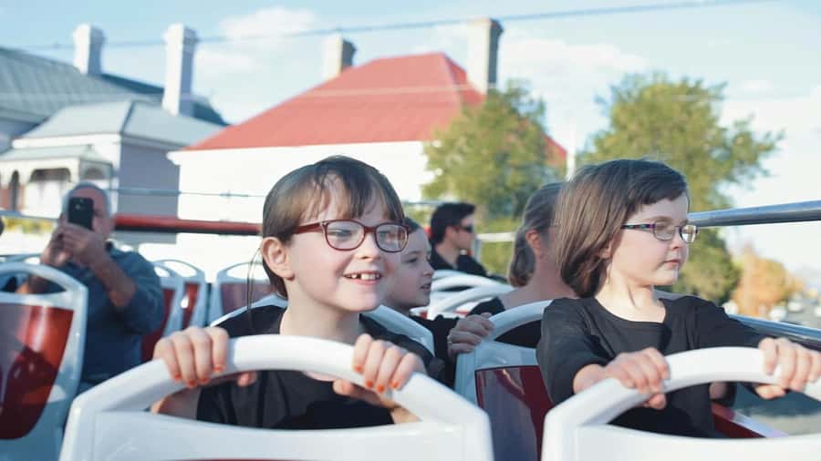 Hobart: 24-Hour Hop-on Hop-off Sightseeing Bus Ticket - Commentary, drivers, and the best seat