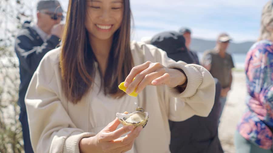 Hobart: Bruny Island Food, Sightseeing & Lighthouse Day Tour - The guides are part of the value