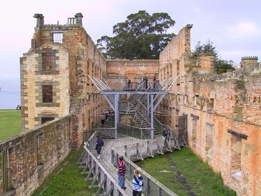 Hobart: Port Arthur & Tasman Park Full-Day Trip with Cruise - Pirates Bay, Eaglehawk Neck and Tasman Arch