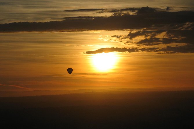Hot Air Balloon Flights Geelong (The Great Ocean) + Breakfast - What the price means at $294.07