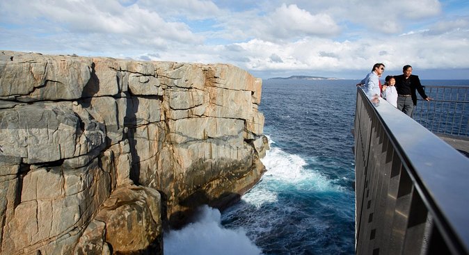 Kalgan Queen Scenic Cruises a four hour sheltered water wildlife tour daily fun. - Albany Stories, ANZAC Links, and Local Details