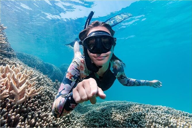 Lady Musgrave Day Trip from Bundaberg Including Snorkeling - Meals, showers, and the small costs to expect